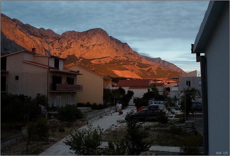 img00018.jpg