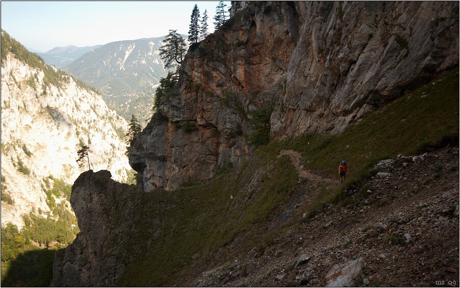 img00002.jpg