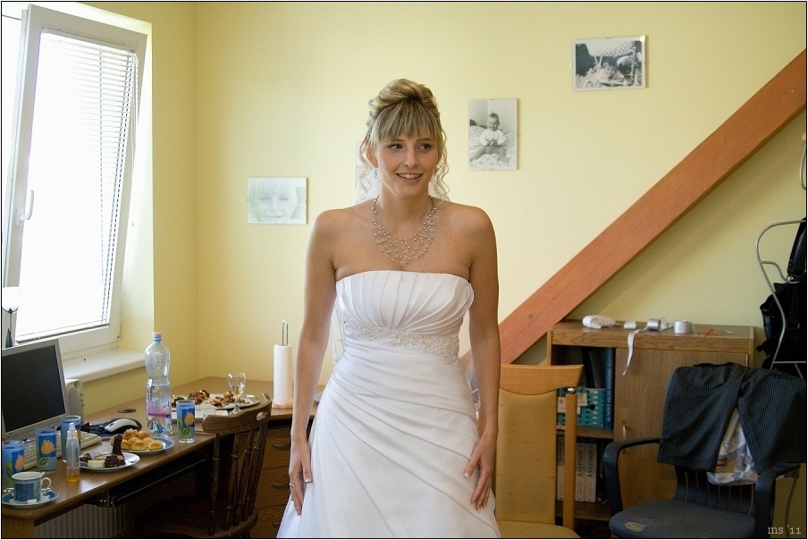 img00004.jpg