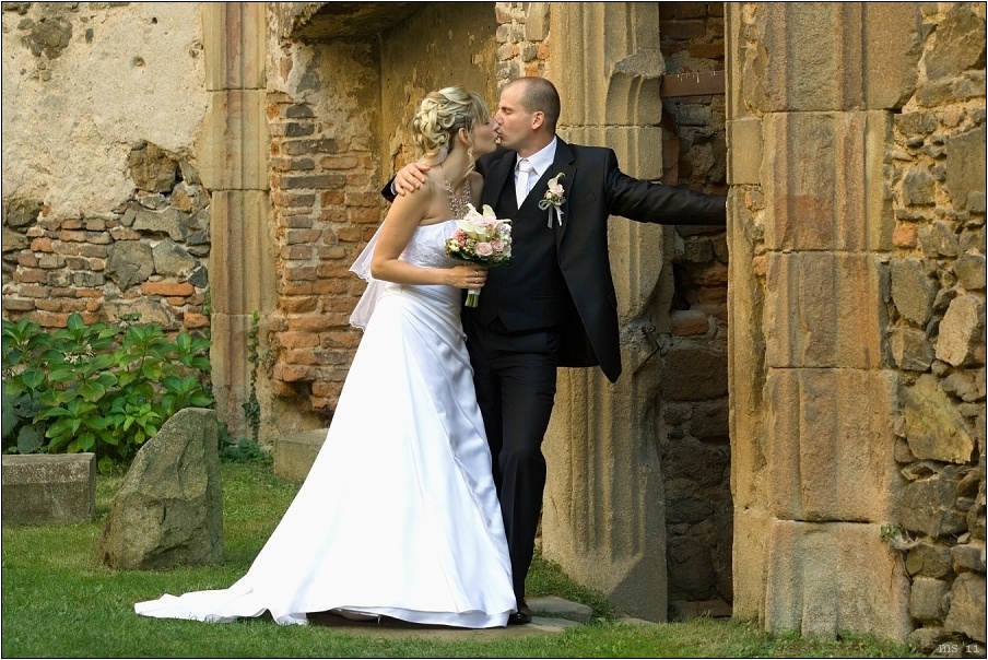 img00027.jpg